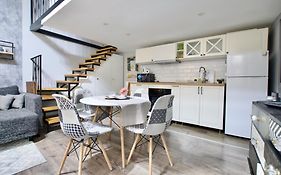 Studio Apartment By Hi5- Rozsa Street