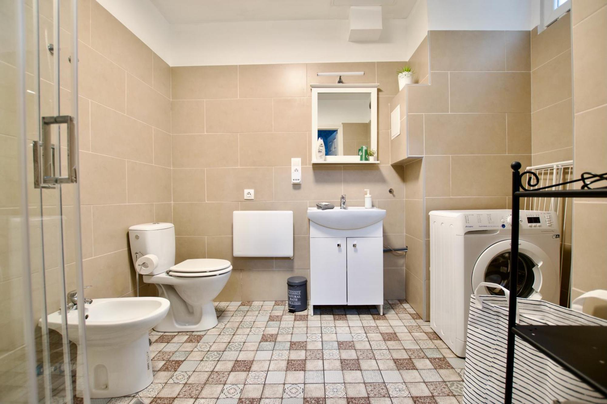 Studio Apartment By Hi5- Rozsa Street Budapest Esterno foto